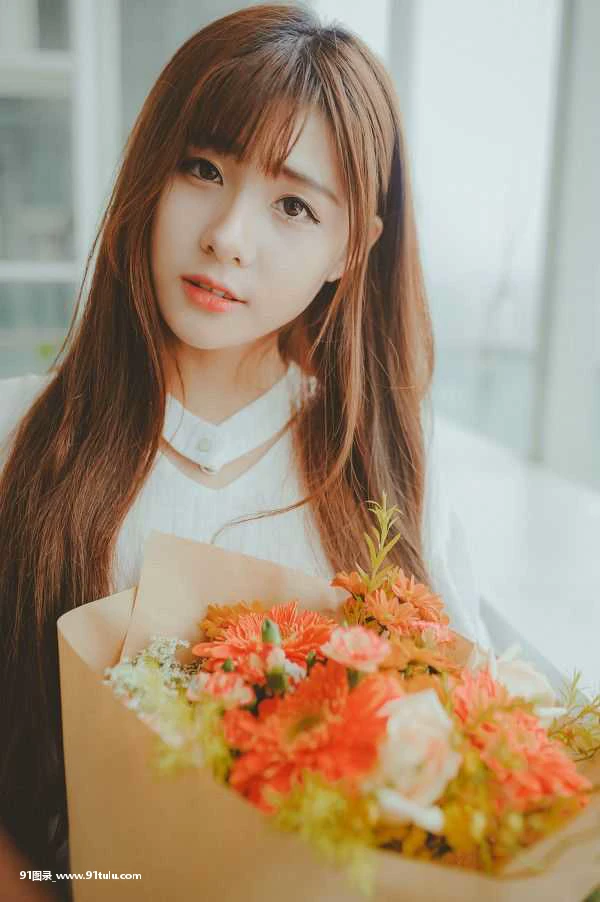 FlowerandYou [14P][電話ボックス 全裸 ゴルフ]